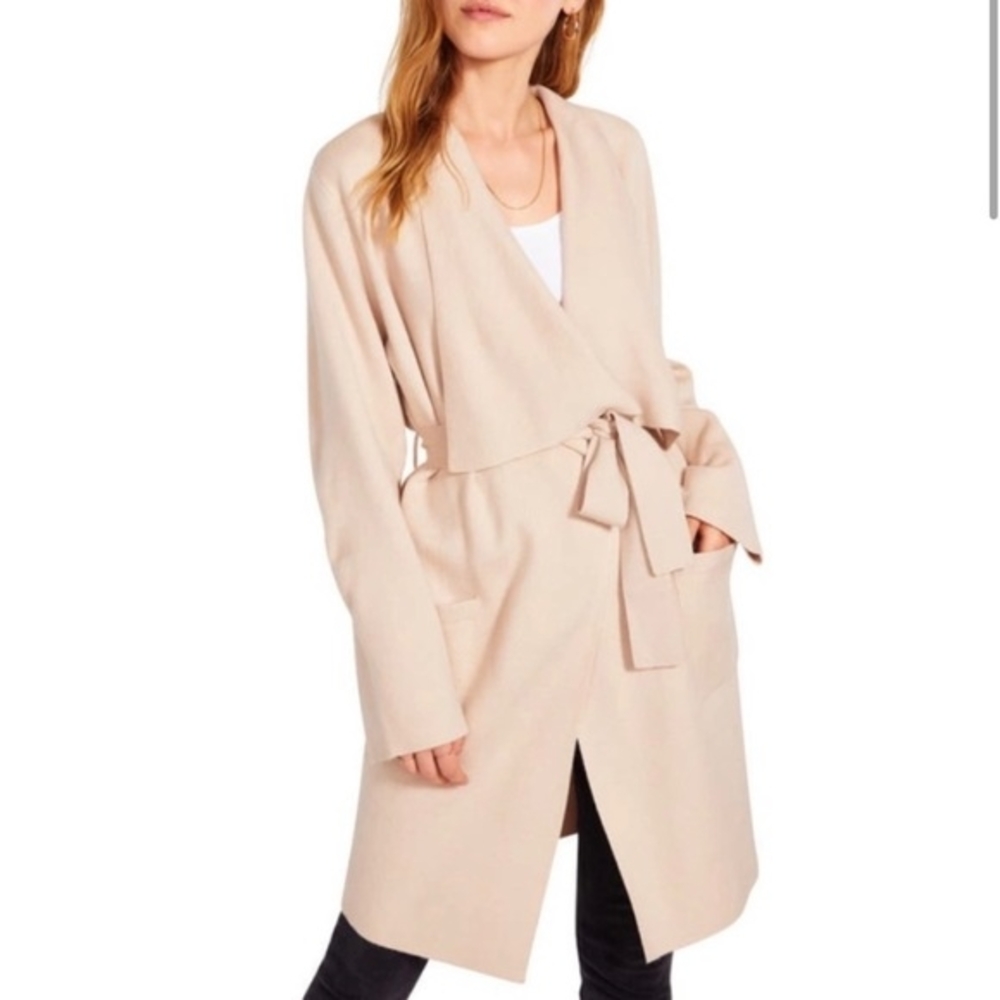 BB Dakota Light Tan Knit Sweater
